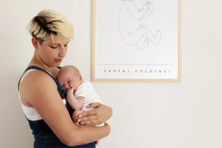 Artykuł o tym czego wstydzą się kobiety po porodzie
