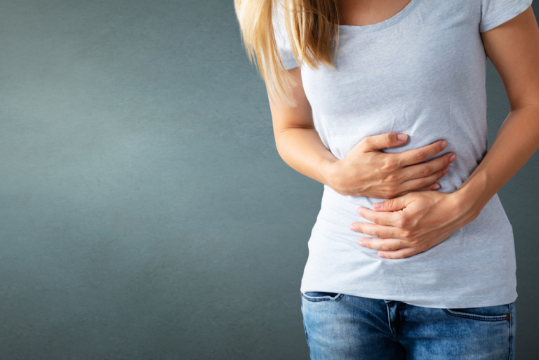 ciaza pozamaciczna bol